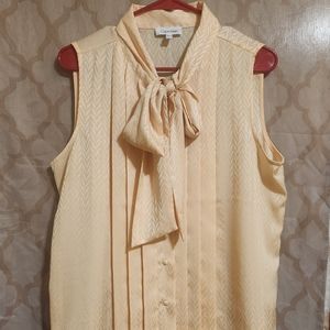 Women's Calvin Klein Sleevless Dress Shirt Size Large